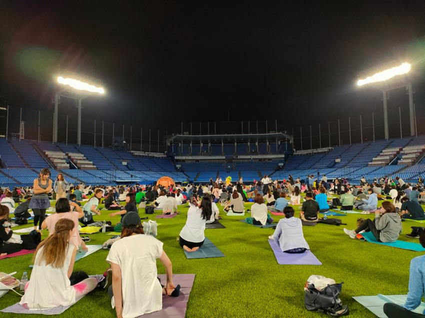 JINGU STADIUM NIGHT YOGA 2023の会場風景
