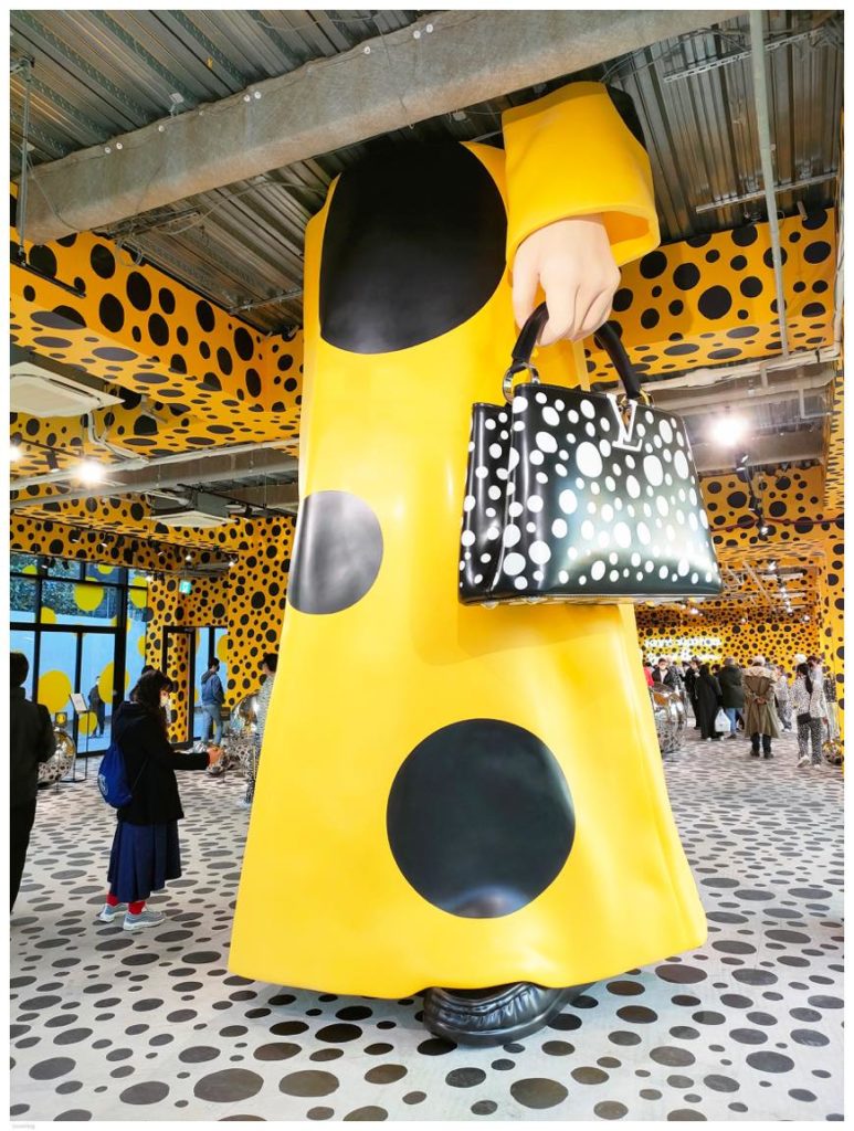 「ルイ・ヴィトン × 草間彌生」ポップアップストアの様子