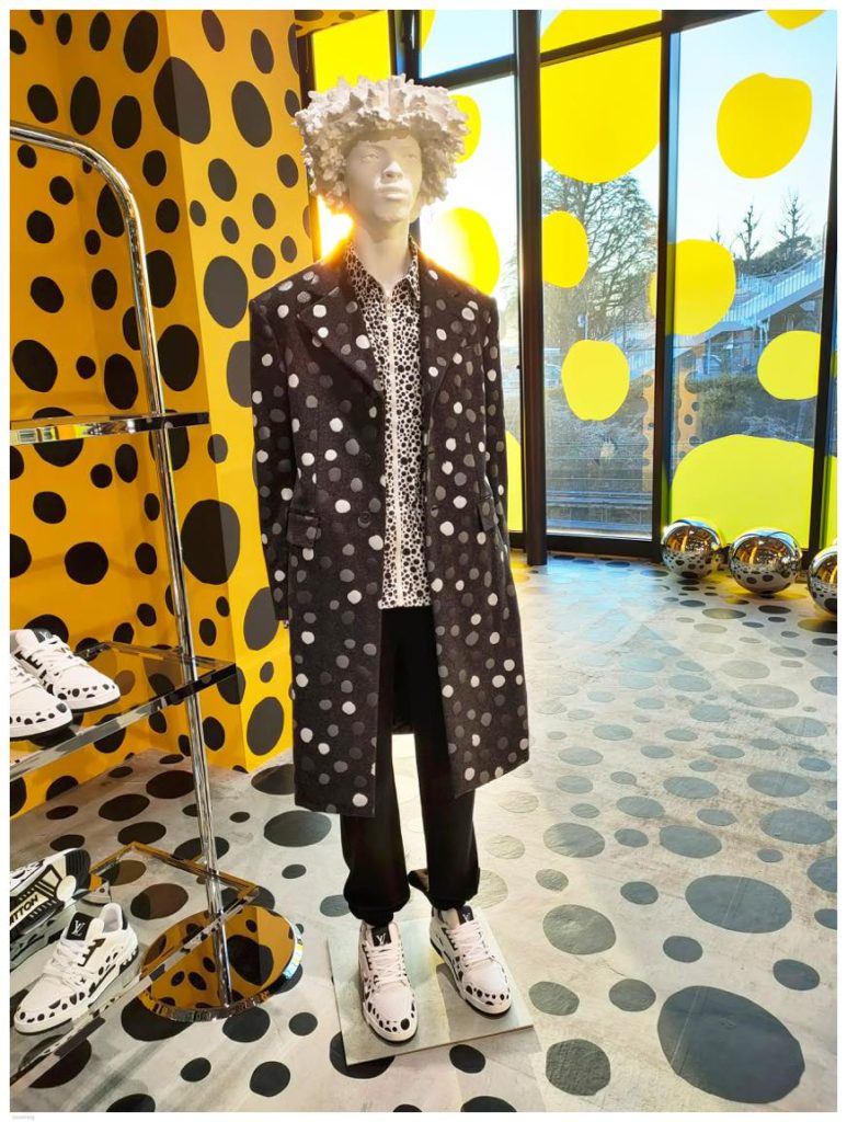 「ルイ・ヴィトン × 草間彌生」ポップアップストアの様子