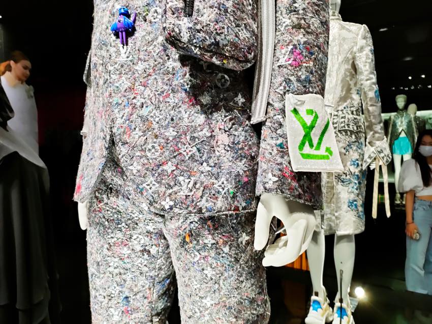 世界巡回展「SEE LV」展示内容