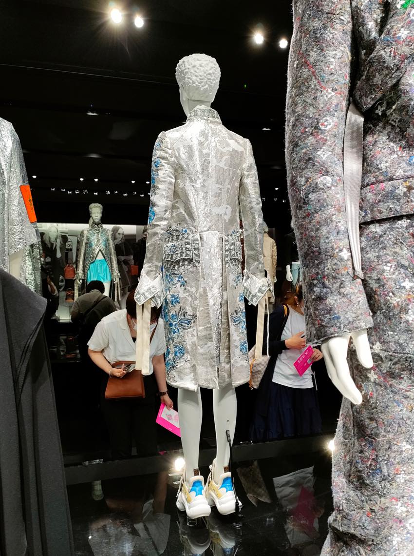 世界巡回展「SEE LV」展示内容